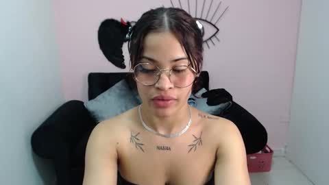 Snapshot of miafuckpussyhard chatting on 10.25.25 miafuckpussyhard online show from 10.25.25