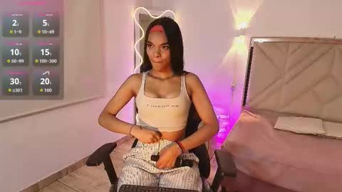 Mia online show from 10.16.25