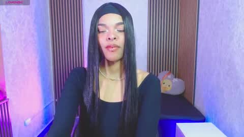 Mia online show from 11.03.25