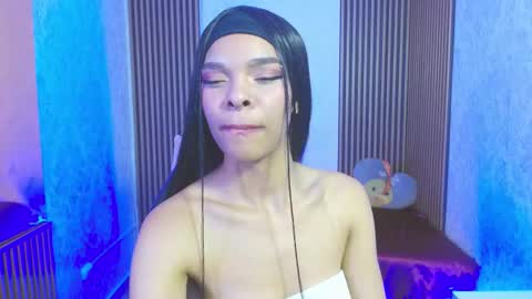 Mia online show from 11.08.25