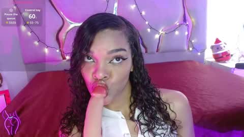 Mia online show from 12.19.25