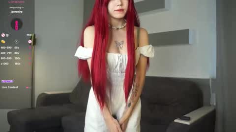 Mia online show from 09.11.25