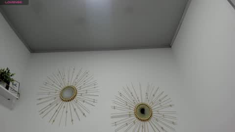 Miah Collins online show from 02.05.25