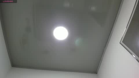 Miah Collins online show from 03.05.25