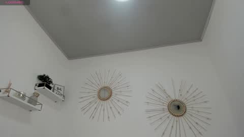 Miah Collins online show from 10.27.25