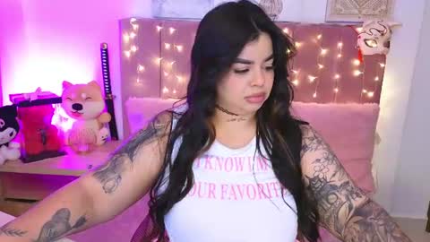 Snapshot of miahjoness chatting on 06.24.26 Miah Joness online show from 06.24.26