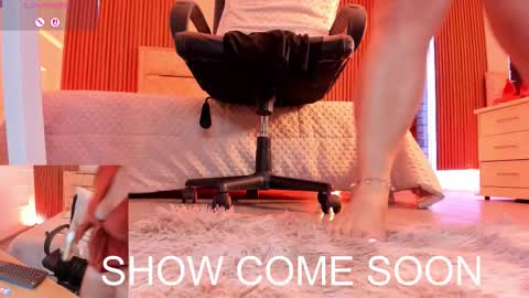 Miah  Sens online show from 11.21.25