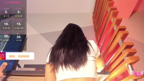 Snapshot of miajeans chatting on 02.20.25 Mia online show from 02.20.25