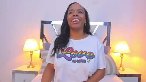 Snapshot of miajhonsonnn_ chatting on 12.14.24 Mia Jhonson online show from 12.14.24