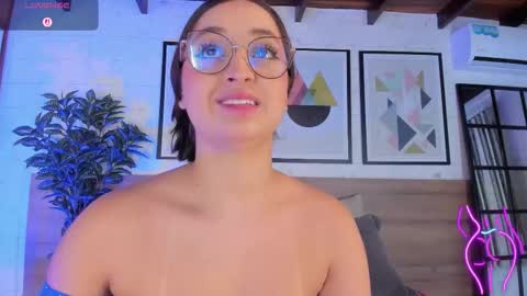 Mia  online show from 01.19.26