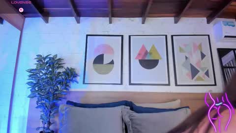 Mia  online show from 02.01.26