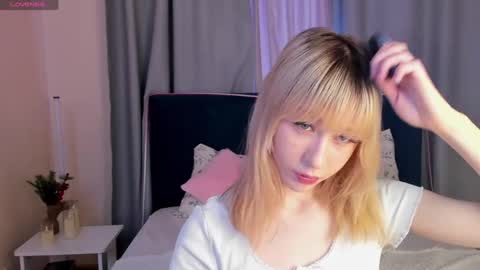 miakimiko online show from 04.20.26
