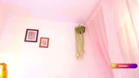 Mia online show from 01.31.25