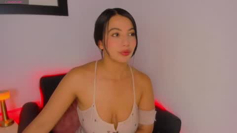 miakris1 online show from 05.10.26