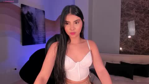 Call me Mia  online show from 10.16.25