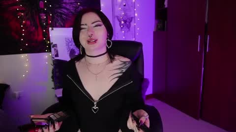 Lili online show from 04.19.26