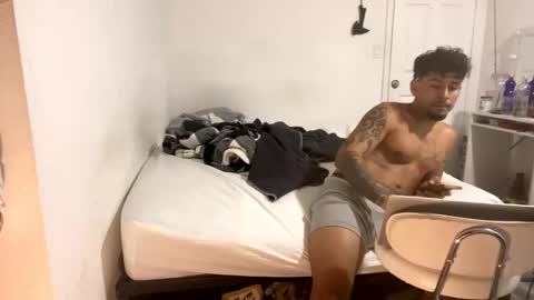 miamiclos1 online show from 02.14.26