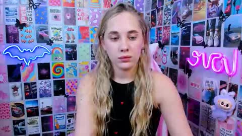 Snapshot of miamilas chatting on 01.12.26 miamilas online show from 01.12.26