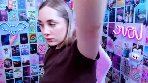 Snapshot of miamilas chatting on 03.20.26 miamilas online show from 03.20.26