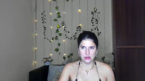 Snapshot of miamilff_sugar chatting on 05.19.26 Alianna online show from 05.19.26