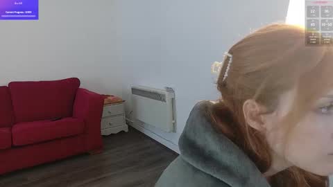 Snapshot of miamoon123 chatting on 11.18.25 miamoon123 online show from 11.18.25