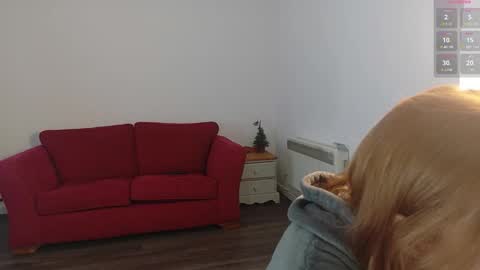 Snapshot of miamoon123 chatting on 12.02.25 miamoon123 online show from 12.02.25