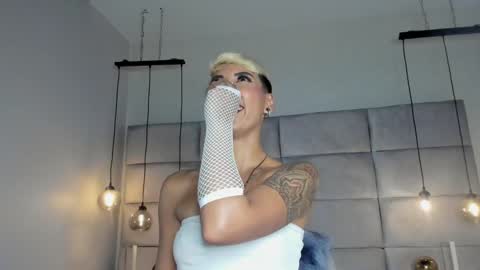 Mia Morgann online show from 01.29.25