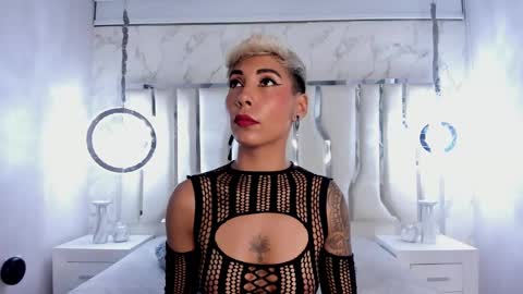 Mia Morgann online show from 02.25.25