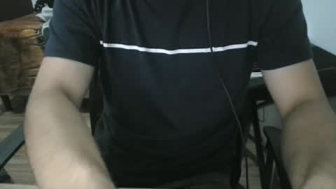 Snapshot of miamorr_ chatting on 10.17.25 miamorr_ online show from 10.17.25