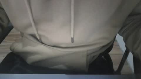 Snapshot of miamorr_ chatting on 12.05.25 miamorr_ online show from 12.05.25