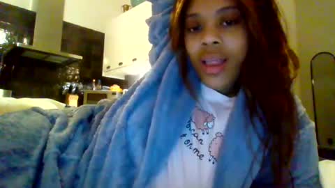 MiaMuffn online show from 02.02.25