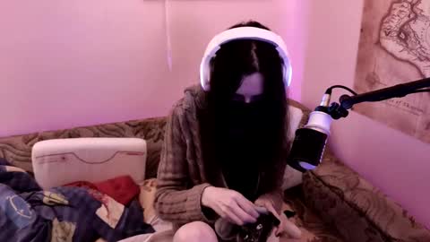 Snapshot of miaowhowl chatting on 01.02.25 Kristien online show from 01.02.25