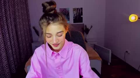 Mia online show from 12.01.24