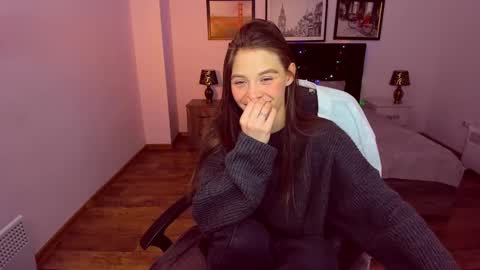 Mia online show from 12.18.24