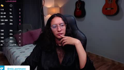Snapshot of miaportman chatting on 12.05.24 MIAPORTMANN online show from 12.05.24