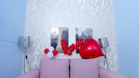 Mia Quevedo online show from 02.04.25