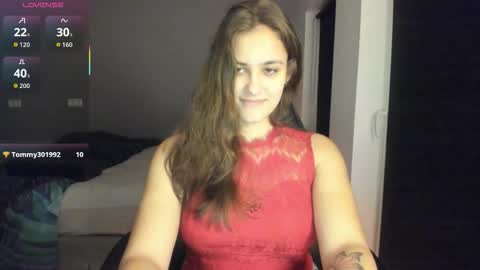 Snapshot of miarides19 chatting on 10.31.25 Mia Cruz online show from 10.31.25