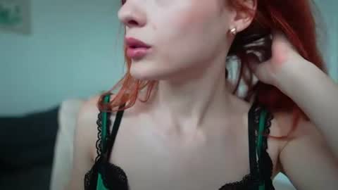 Snapshot of miarouge_me chatting on 07.07.26 Mia online show from 07.07.26