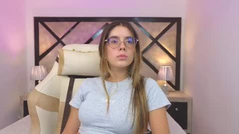 Mia online show from 06.19.26