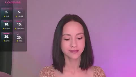 Mia online show from 09.29.25