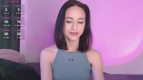 Mia online show from 10.13.25