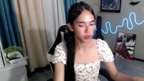 Mia online show from 02.02.25