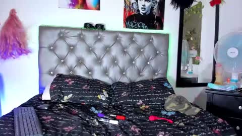 Snapshot of miautena chatting on 01.17.25 Mariana  online show from 01.17.25