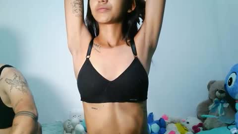 MiaValeria online show from 04.16.26