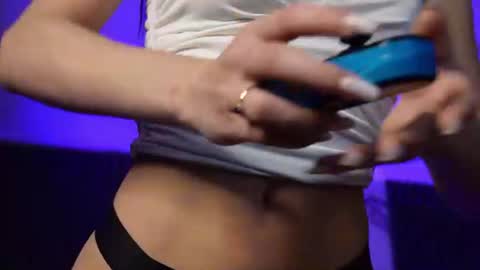 Snapshot of miavelvety chatting on 06.18.26 Kimmy online show from 06.18.26