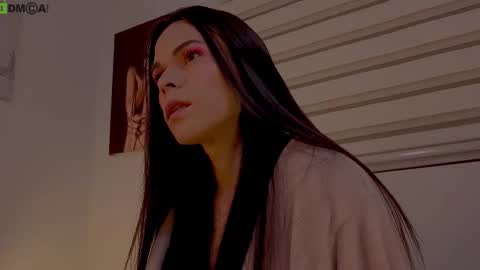 Mia online show from 02.21.26