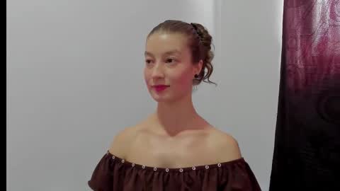  Chloe  online show from 11.06.25