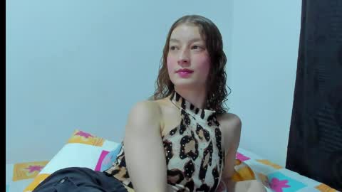 Snapshot of miavolkova_ chatting on 05.11.26 Chloe online show from 05.11.26