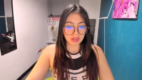 M I A W I L S online show from 12.07.24