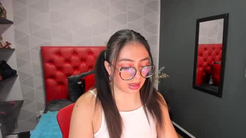 M I A W I L S online show from 02.08.25
